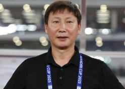 HLV Kim Sang-sik báo tin cực vui, ĐT Việt Nam sắp có diện mạo mới tại ASEAN Championship 2026