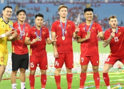 Tin nóng bóng đá trưa 28/8: ĐT Việt Nam lập cột mốc 'khủng'