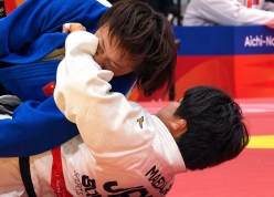 VĐV Trung Quốc cắn đối thủ tại ASIAD 2026