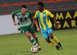 Một đội bóng phải xuống hạng vì… đối thủ trực tiếp bỏ cuộc