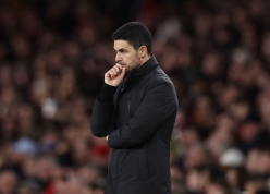 Băng băng về đích, Arsenal vẫn bị tố hủy hoại bóng đá