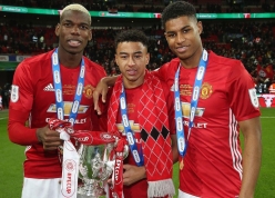 Ngôi sao từng chơi hơn 200 trận cho MU lâm cảnh nợ nần