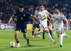 Học hỏi Việt Nam, Thái Lan tăng cường dàn cầu thủ Thái kiều cho ĐTQG