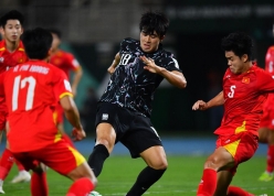 Báo Hàn: 'U23 Việt Nam mất 2 trung vệ, chơi thiếu người vẫn hạ Hàn Quốc'