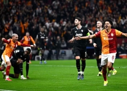 Juventus sụp đổ trước Galatasaray trong trận cầu 7 bàn thắng