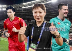 HLV Kim Sang-sik gọi loạt 'gã khổng lồ' lên ĐT Việt Nam đấu Malaysia