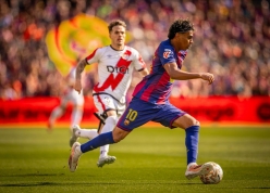 Barcelona thắng trận thứ 5 liên tiếp, xây chắc ngôi đầu La Liga