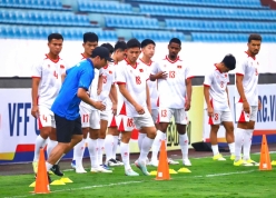 HLV Kim Sang-sik nhận tin vui quan trọng trước đại chiến Malaysia