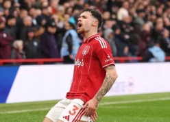 Nottingham Forest gieo sầu Aston Villa, MU hưởng lợi trên BXH