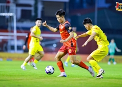 Việt kiều Trần Thành Trung ghi điểm cực lớn trước 2 HLV Hàn Quốc