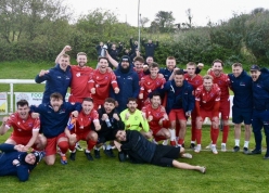 Đội bóng Anh rớt hạng dù giành 95 điểm