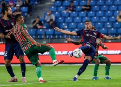 Thắng 14-1, đội bóng Malaysia cân bằng kỷ lục bất bại thế giới