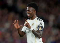 Vinicius lại 'cà khịa' CĐV Barca ngay giữa Camp Nou