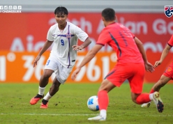 CĐV Trung Quốc đồng loạt nhắc Việt Nam khi thắng U23 Thái Lan 3-0 ở tứ kết ASIAD