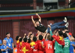 Báo Hàn: 'HLV Kim Sang Sik là người kém may mắn nhất thế giới'