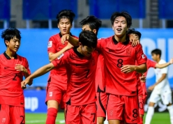 CĐV Hàn Quốc phản ứng khi chạm mặt U17 Việt Nam tại giải châu Á