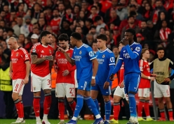 Cựu trọng tài Ngoại Hạng Anh bị chỉ trích vì phát ngôn về Vinicius