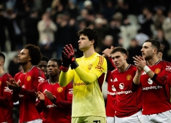 CĐV MU nổi giận, đòi đuổi thẳng một cầu thủ sau thất bại trước Newcastle