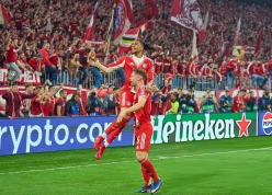 Real Madrid và cơn ác mộng đến từ nước Pháp