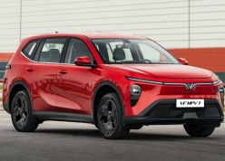 Xe điện VinFast VF MPV 7 chính thức ra mắt: Giá 819 triệu đồng, nhiều trang bị tiện nghi hơn Limo Green