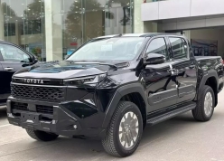 Chi tiết Toyota Hilux 2026 bản 2 cầu số tự động tại Việt Nam: Phiên bản đắt nhất mang đến những giá trị gì?
