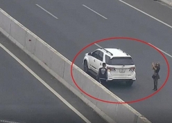 Dừng xe trên cao tốc để nghỉ ngơi, chụp ảnh: Cái giá phải trả không chỉ là tiền phạt