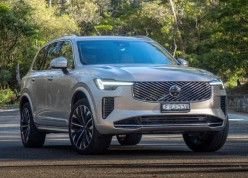Đại lý báo nhận đặt cọc Volvo XC90 2026 tại Việt Nam, giá dự kiến 3,579 tỷ đồng