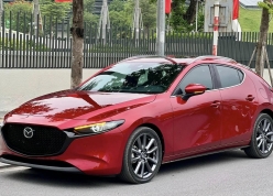 Phân khúc sedan hạng C teo tóp, Mazda3 gần như 'một mình một ngựa'