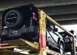 Toyota Land Cruiser FJ lộ diện trên phố trước thềm ra mắt Đông Nam Á