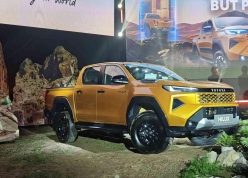 Thị trường ô tô tháng 2 biến động mạnh: Nhiều 'ngôi vương' phân khúc đổi chủ