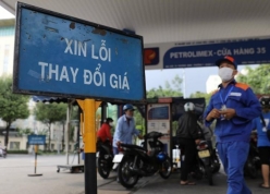 Giá xăng dầu đồng loạt tăng vọt, RON 95 áp sát mốc 31.000 đồng/lít