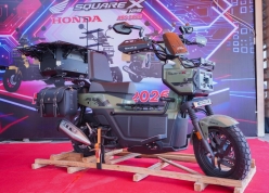 Xe tay ga dáng lạ Honda Square X125 đầu tiên về Việt Nam, số lượng giới hạn