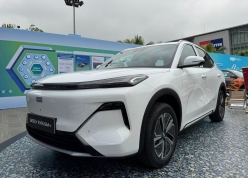 Chi tiết Geely EX5 EM-i vừa ra mắt Việt Nam: Có thể chạy điện 170 km, giá từ 789 triệu đồng