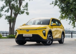 Limo Green và VF MPV 7 bứt phá doanh số, VinFast thống trị phân khúc MPV cỡ trung dưới 1 tỷ đồng