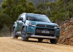 SUV hybrid mới của Toyota 'gây sốt' với hơn 10.000 đơn đặt trước, liệu có cơ hội về Việt Nam?