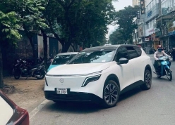 SUV điện mới của Nissan bị bắt gặp trên đường phố Việt