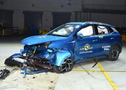 Điều gì khiến xe điện thường đạt điểm an toàn cao hơn xe xăng trong các bài kiểm tra va chạm?