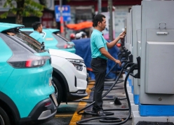 Chọn thuê ô tô điện thay xe xăng để đi chơi dịp lễ, người dùng cần lưu ý những gì?