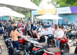 Người dân Hà Nội có thể được hỗ trợ tối đa 5 triệu đồng khi chuyển sang xe máy điện