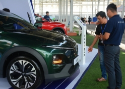 Người Việt tăng mua sắm xe điện, xe hybrid trong bối cảnh giá xăng biến động
