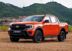 Giá bán hơn 1 tỷ đồng, Ford Ranger Wildtrak máy dầu V6 có gì đặc biệt?