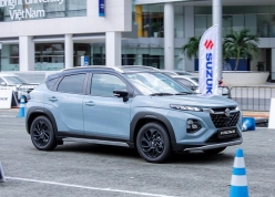 Suzuki Fronx giảm tới 90 triệu đồng tại đại lý, bản tiêu chuẩn rẻ hơn cả Kia Morning