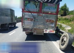 Nắng nóng đỉnh điểm, nguy cơ nổ lốp ô tô gia tăng: Tài xế cần làm gì để hạn chế rủi ro?