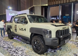 Cận cảnh Kia Tasman được trưng bày tại Việt Nam: Bản X-Pro thiên về off-road, tải hơn 1 tấn, kéo tối đa 3,5 tấn