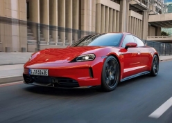 Ô tô điện Porsche Taycan được nâng cấp với bộ pin lớn hơn, thêm công nghệ E-Shift giả lập hộp số 8 cấp