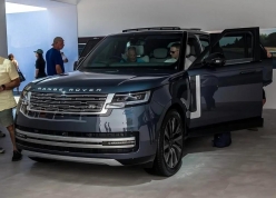 Range Rover Electric lộ diện: SUV thuần điện đầu tiên của hãng, chạy tối đa hơn 483 km/sạc
