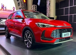 MG ZS Hybrid+ 'chào sân' Đông Nam Á: Hộp số 3 cấp độc nhất phân khúc, 15 tính năng ADAS