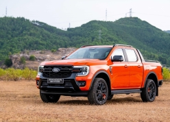 Xe bán tải nửa đầu 2026: Ford Ranger giữ ngôi vương, Toyota Hilux tăng tốc bám đuổi