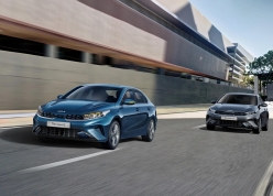 Kia K3 tại Việt Nam tiếp tục bị cắt giảm phiên bản
