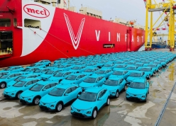 Gần 1.500 ô tô điện VinFast VF 6 khoác áo xanh đặc trưng lên đường sang châu Âu